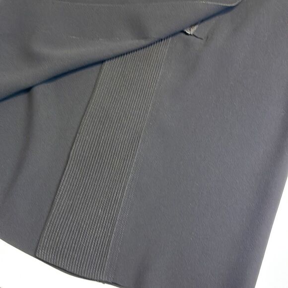 VINCE knee length black pencil skirt size 0 - Picture 7 of 10